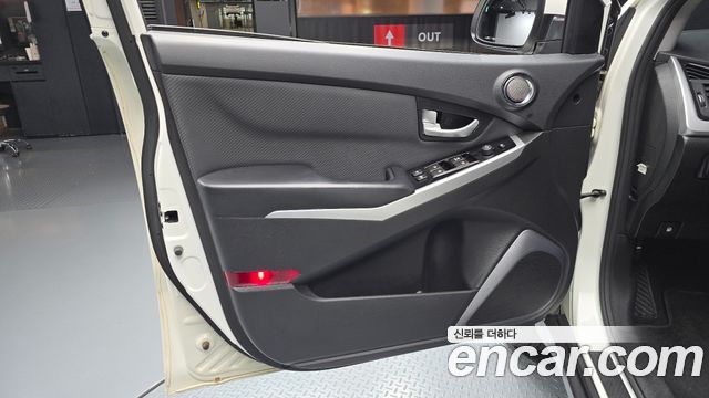 KG Mobility KORANDO 2017 — photo 14