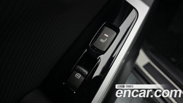 KG Mobility KORANDO 2017 — photo 33