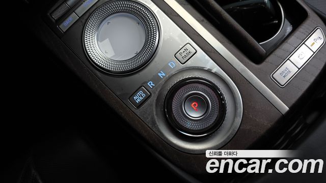 Genesis G80 2022 — photo 12