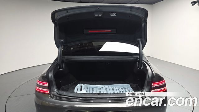 Genesis G80 2022 — photo 26