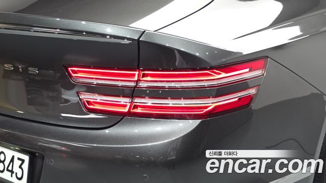 Genesis G80 2022 — photo 9