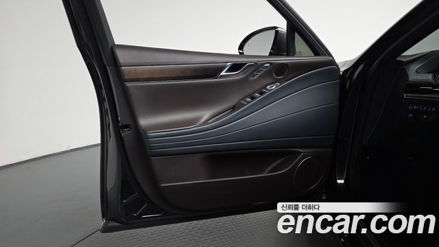 Genesis G80 2022 — photo 14