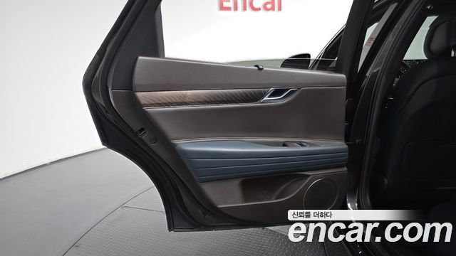 Genesis G80 2022 — photo 15