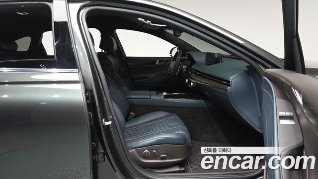 Genesis G80 2022 — photo 16