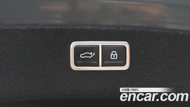 Genesis G80 2022 — photo 28