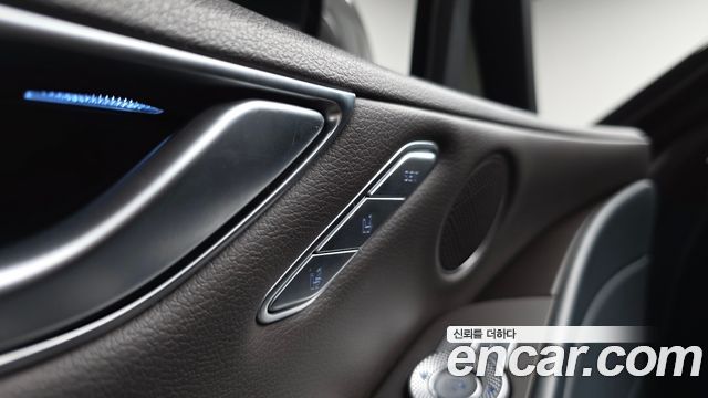 Genesis G80 2022 — photo 32