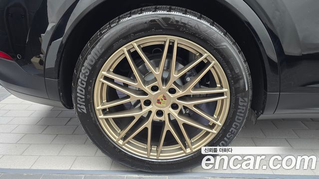 Porsche Cayenne 2024 — photo 5
