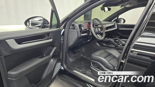 Porsche Cayenne 2024 — photo 13