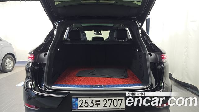 Porsche Cayenne 2024 — photo 23