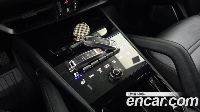 Porsche Cayenne 2024 — photo 26