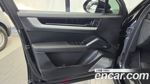 Porsche Cayenne 2024 — photo 14