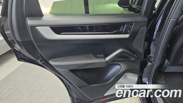 Porsche Cayenne 2024 — photo 15