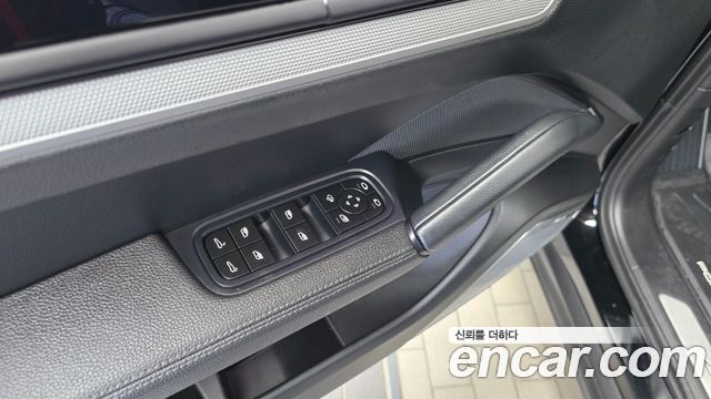 Porsche Cayenne 2024 — photo 29