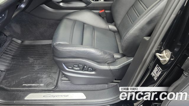 Porsche Cayenne 2024 — photo 30