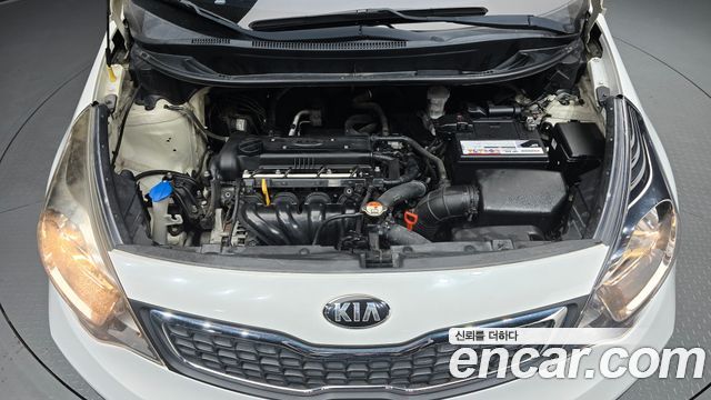 Kia pride 2014 — photo 6