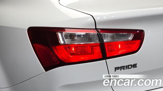 Kia pride 2014 — photo 9