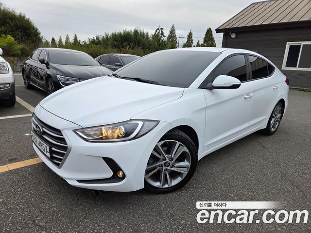 Hyundai AVANTE 2018 — photo 1