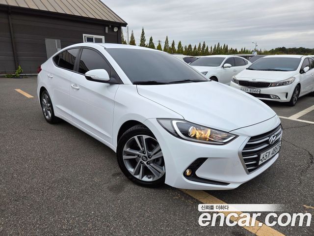 Hyundai AVANTE 2018 — photo 4