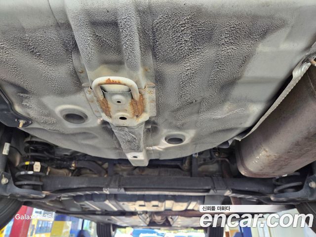 Hyundai AVANTE 2018 — photo 13