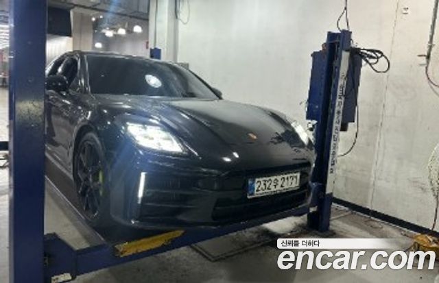 Porsche Panamera 2025 — photo 1