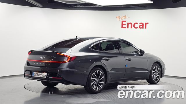 Hyundai Sonata 2022 — photo 2