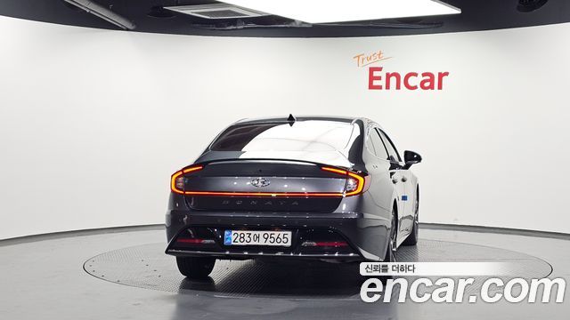 Hyundai Sonata 2022 — photo 4