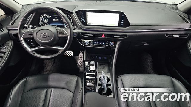 Hyundai Sonata 2022 — photo 10