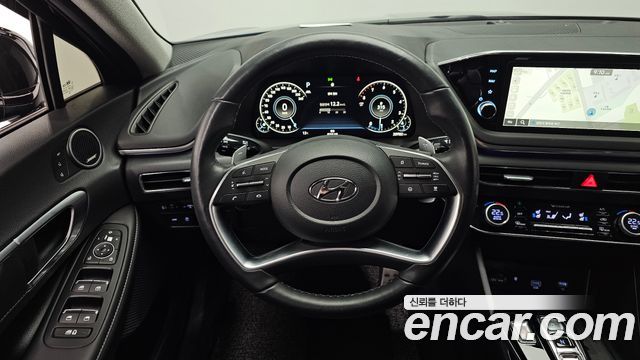 Hyundai Sonata 2022 — photo 19