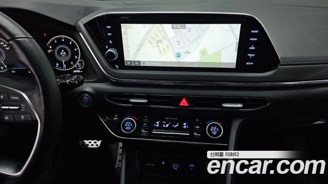 Hyundai Sonata 2022 — photo 20