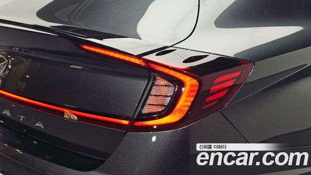 Hyundai Sonata 2022 — photo 9