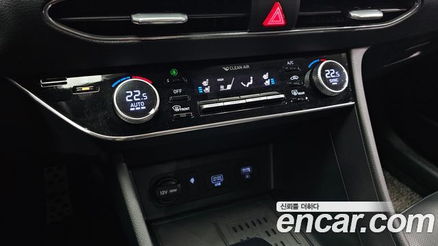 Hyundai Sonata 2022 — photo 31