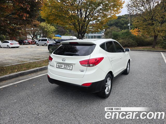 Hyundai Tucson 2010 — photo 3