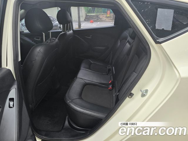Hyundai Tucson 2010 — photo 8