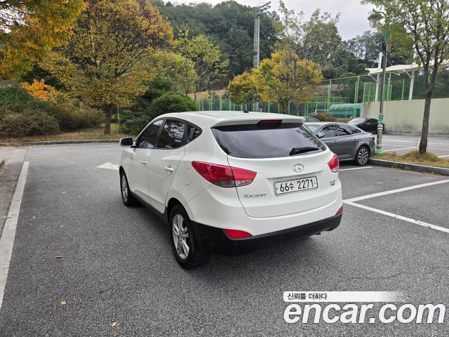 Hyundai Tucson 2010 — photo 18