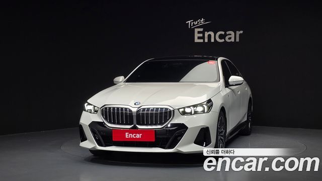 BMW 5-Series 2024 — photo 3