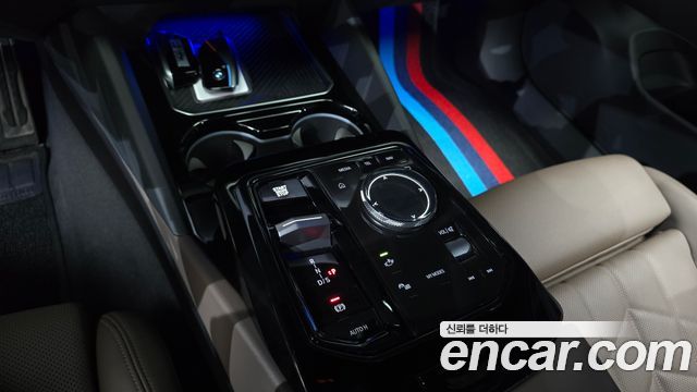 BMW 5-Series 2024 — photo 12