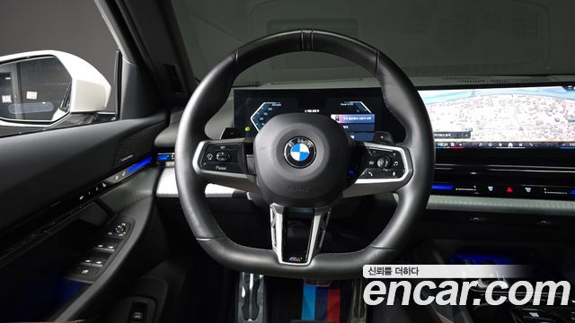 BMW 5-Series 2024 — photo 18