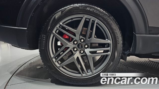 Ford Explorer 2025 — photo 7