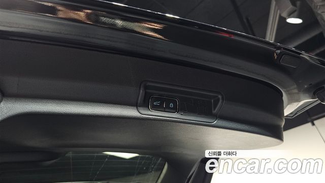 Ford Explorer 2025 — photo 27
