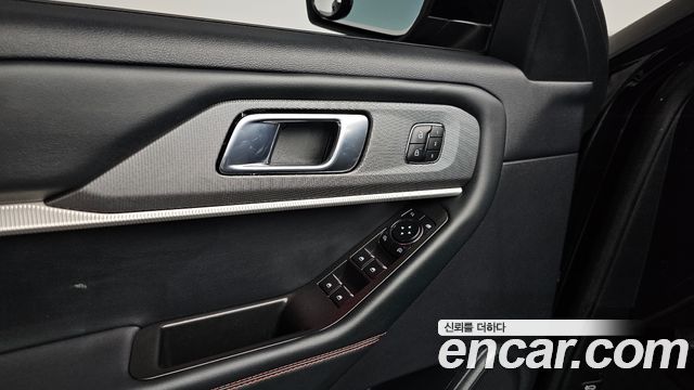 Ford Explorer 2025 — photo 36