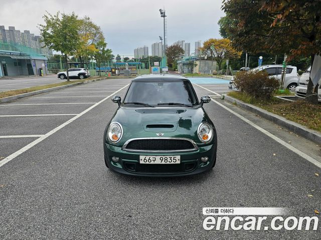 Mini Cooper 2013 — photo 1