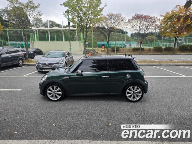 Mini Cooper 2013 — photo 18