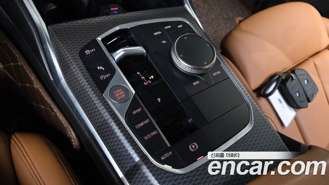 BMW 3-Series 2024 — photo 12