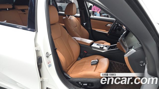 BMW 3-Series 2024 — photo 16