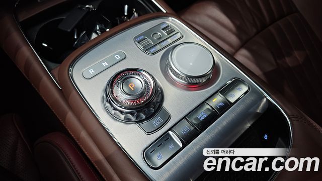 Genesis G90 2023 — photo 12