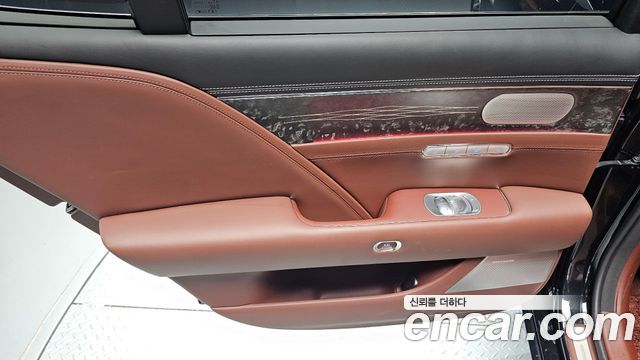 Genesis G90 2023 — photo 15