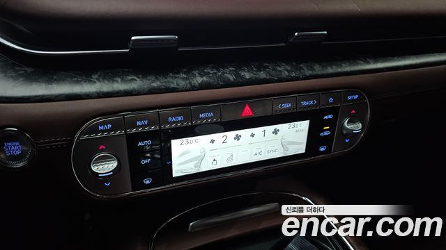 Genesis G90 2023 — photo 30