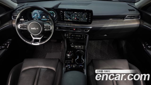 Kia K5 2023 — photo 10