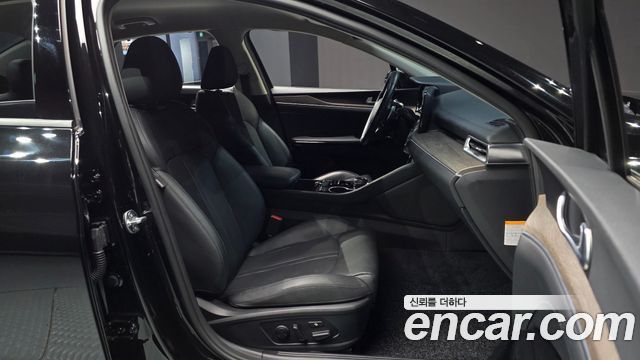 Kia K5 2023 — photo 18