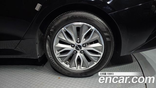 Kia K5 2023 — photo 7